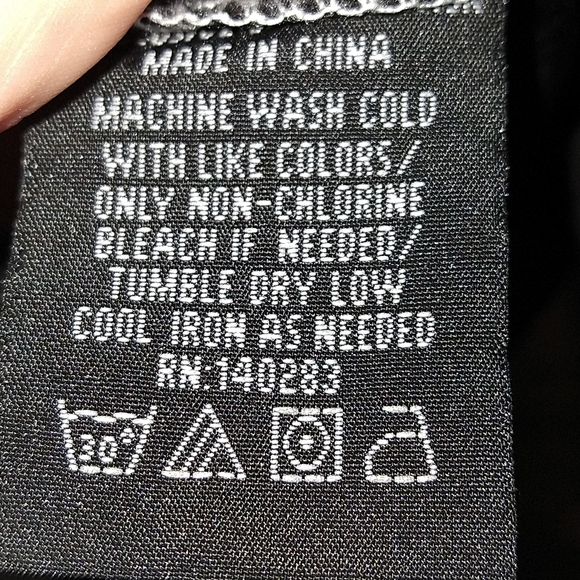 Beautiful Giant XL Hooded Pullover Windbreaker - Picture 8 of 8